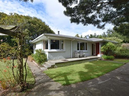 68 Grant Road, Otatara