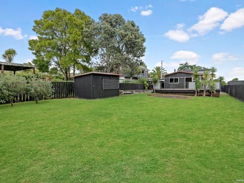 27 Rata Road, Stanmore Bay