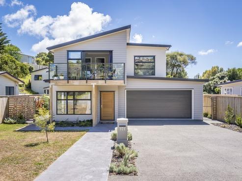 37A Tiromoana Road, Raumati South