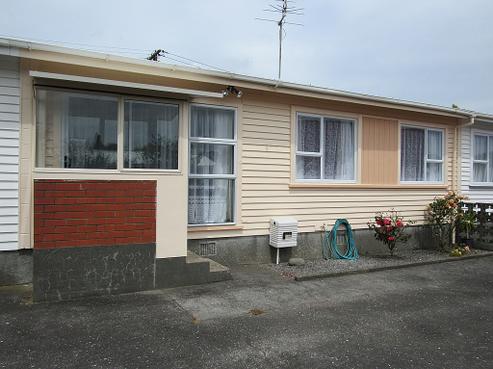 4/42 Egmont Street, Hawera