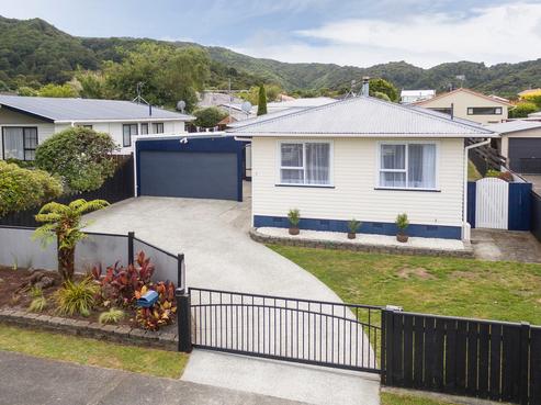 8 Karamea Grove, Wainuiomata