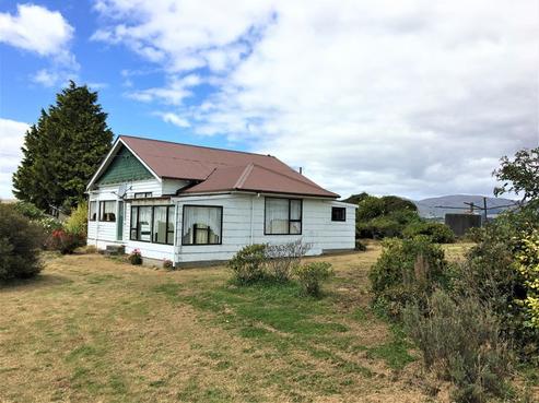 83 Main Road, Clinton and Surrounds