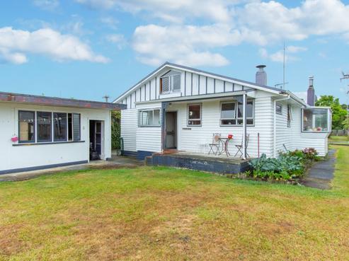 10 Ian Street, Koutu