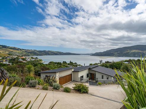 8 Glenfinlass Street, Company Bay