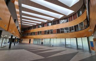 CBRE - Options Aplenty - Former University Campus