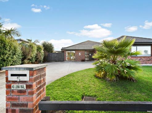 5 Jackies Place, Pukekohe