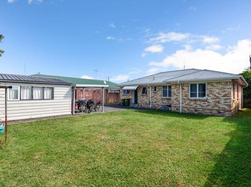 54 Cameron Road, Hamilton East