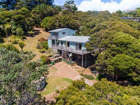 58 Hill Road, Palm Beach
