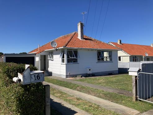 14 Carey Street, Waitara