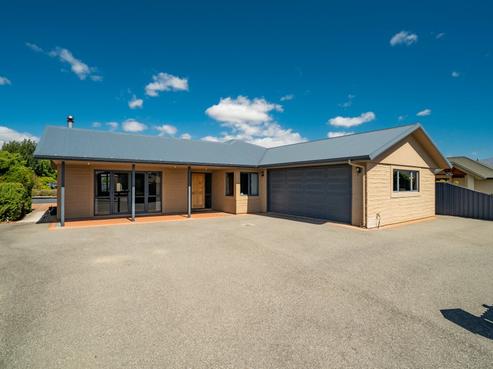 5 Larch Crescent, Alexandra
