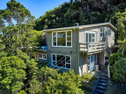 167 Parkvale Road, Karori