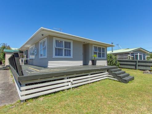 3 Nairn Road, Mangakakahi