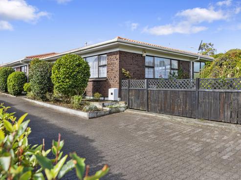 11A Robertson Street, Glenholme