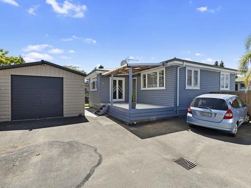 84D Tawa Street, Melville