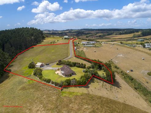 142 Valley Road, Waitoki