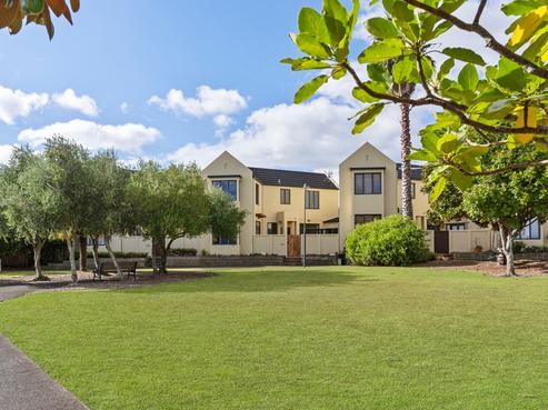 34 Vinograd Drive, Te Atatu Peninsula