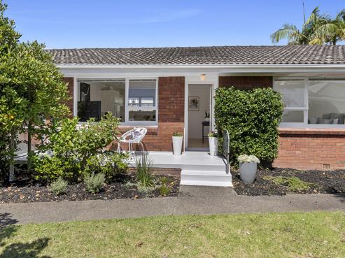 3/179 Victoria Road, Devonport