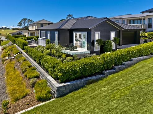 97 Pinecrest Drive, Gulf Harbour