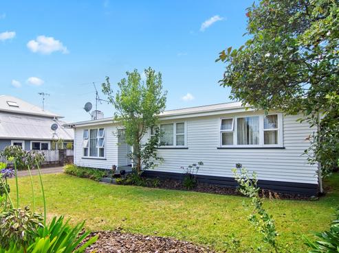 6 Herbert Road, Queenwood