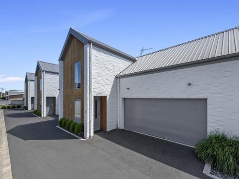 2/24 Lyon Street, Frankton