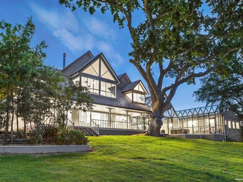 697A Runciman Road, Runciman