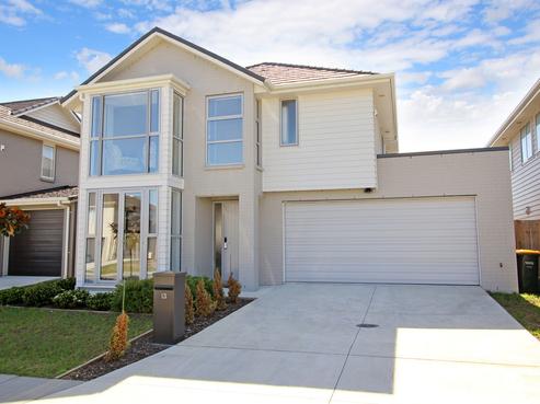 13 Flight Place, Takanini