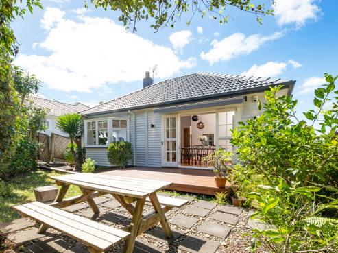 33 Ngatiawa Street, One Tree Hill