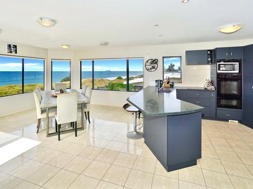 121 Rogers Road, Pukehina