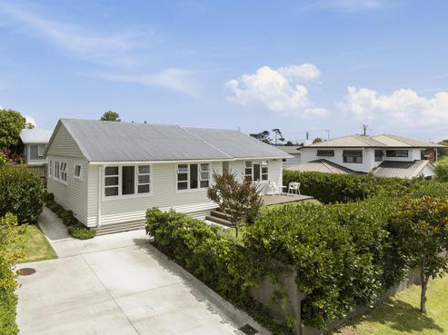 3A Harding Avenue, Te Atatu South