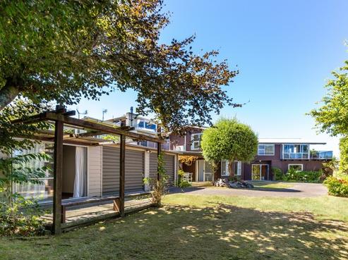 12 Birch Street, Hilltop