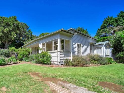215 Smart Road, Hillsborough