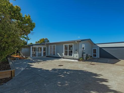 19 Langley Avenue, Milson