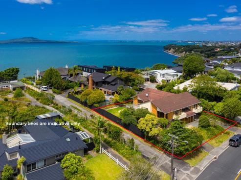 241 Beach Road, Campbells Bay