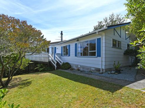 32 Robson Street, Stokes Valley