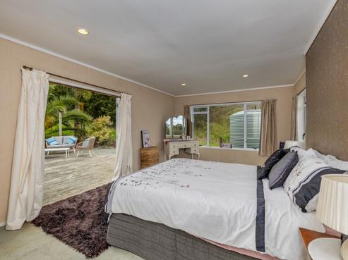 2138 State Highway 1, Hukerenui and Surrounds