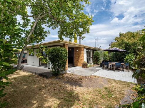 4/2 Bill Ashcroft Grove, Havelock North