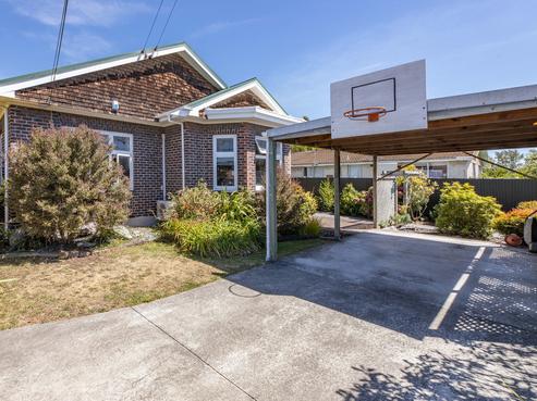 74 Huxley Street, Sydenham