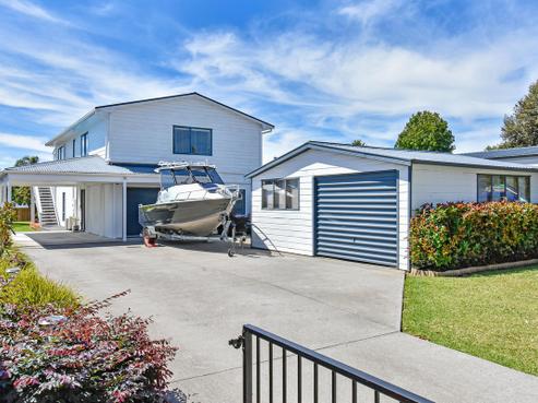 13 Bertram Road, Kawakawa Bay