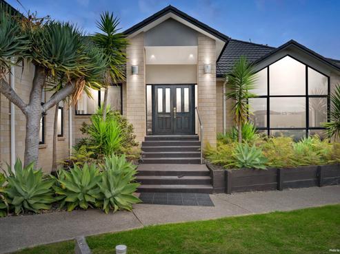 18 Araminta Place, Beachlands