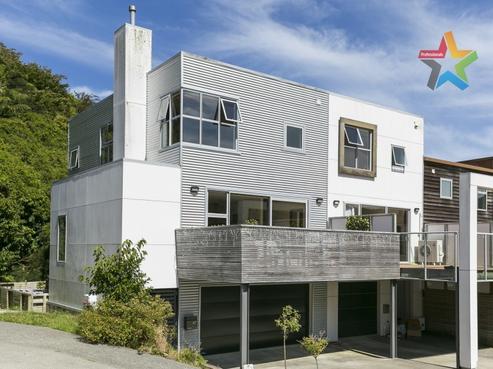 47 Saddleback Grove, Karori