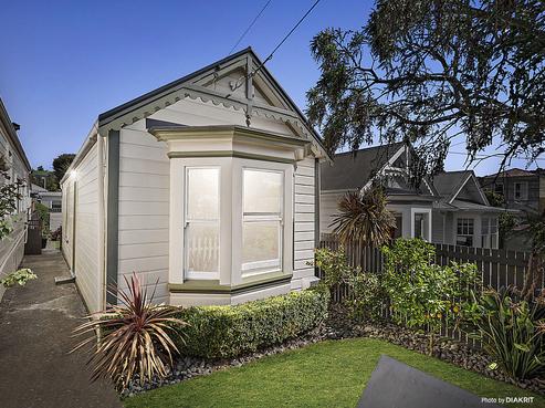 10 Milton Street, Berhampore