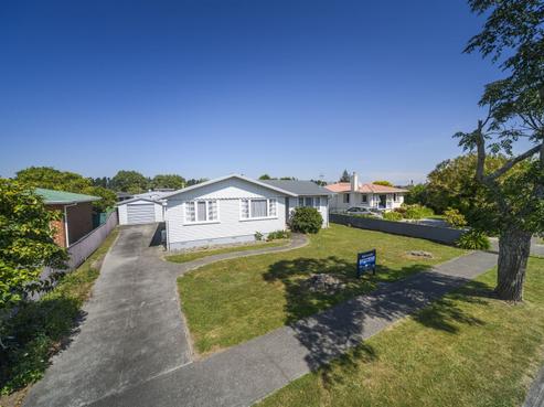 22 Park Road, West End