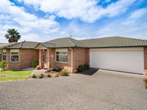 9 Chesterfield Way, Orewa