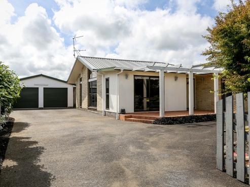 5 John Guthrie Place, Merrilands