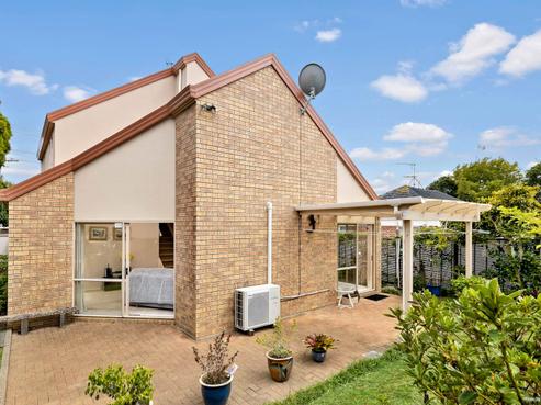 79 Te Atatu Road, Te Atatu South