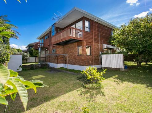 2/25 Toroa Street, Torbay