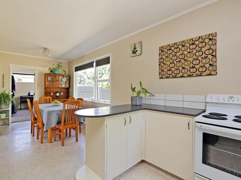 8A Elliott Crescent, Havelock North