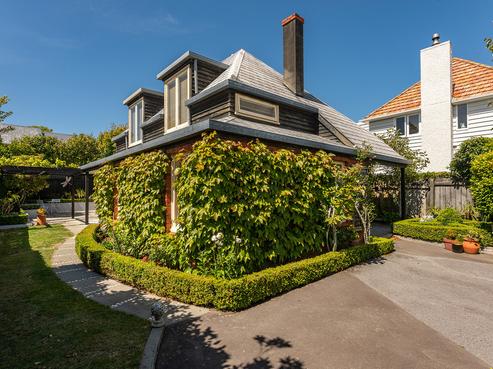 19 Lancaster Street, Karori