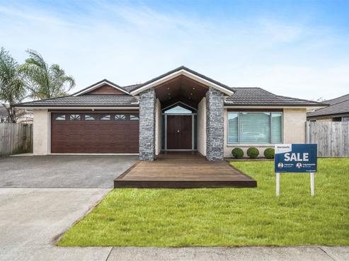 52 Sirius Crescent, Rototuna North