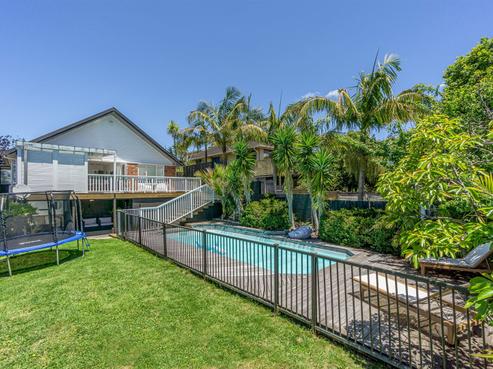 16 Waratah Street, Birkenhead